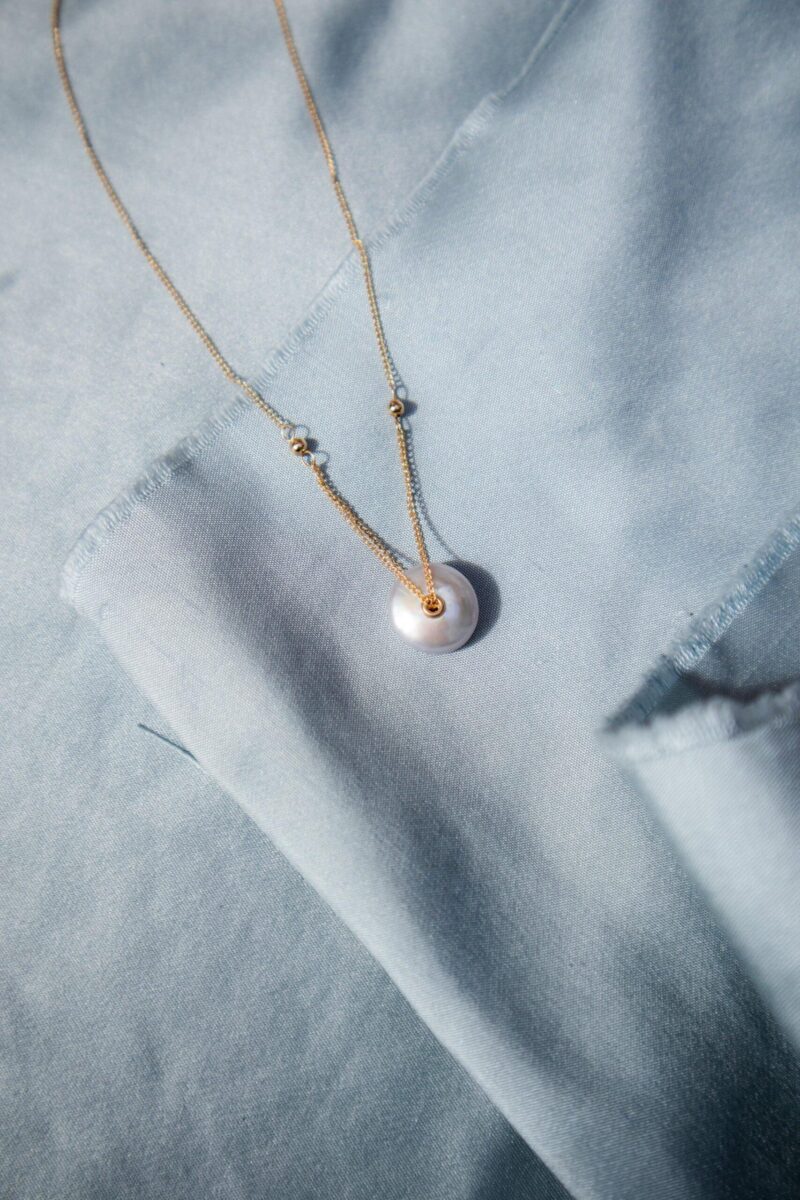 Mabel — Pendant Pearl Necklace - Image 6